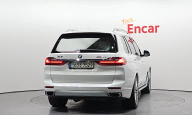 X7 (G07)