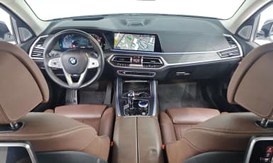 X7 (G07)