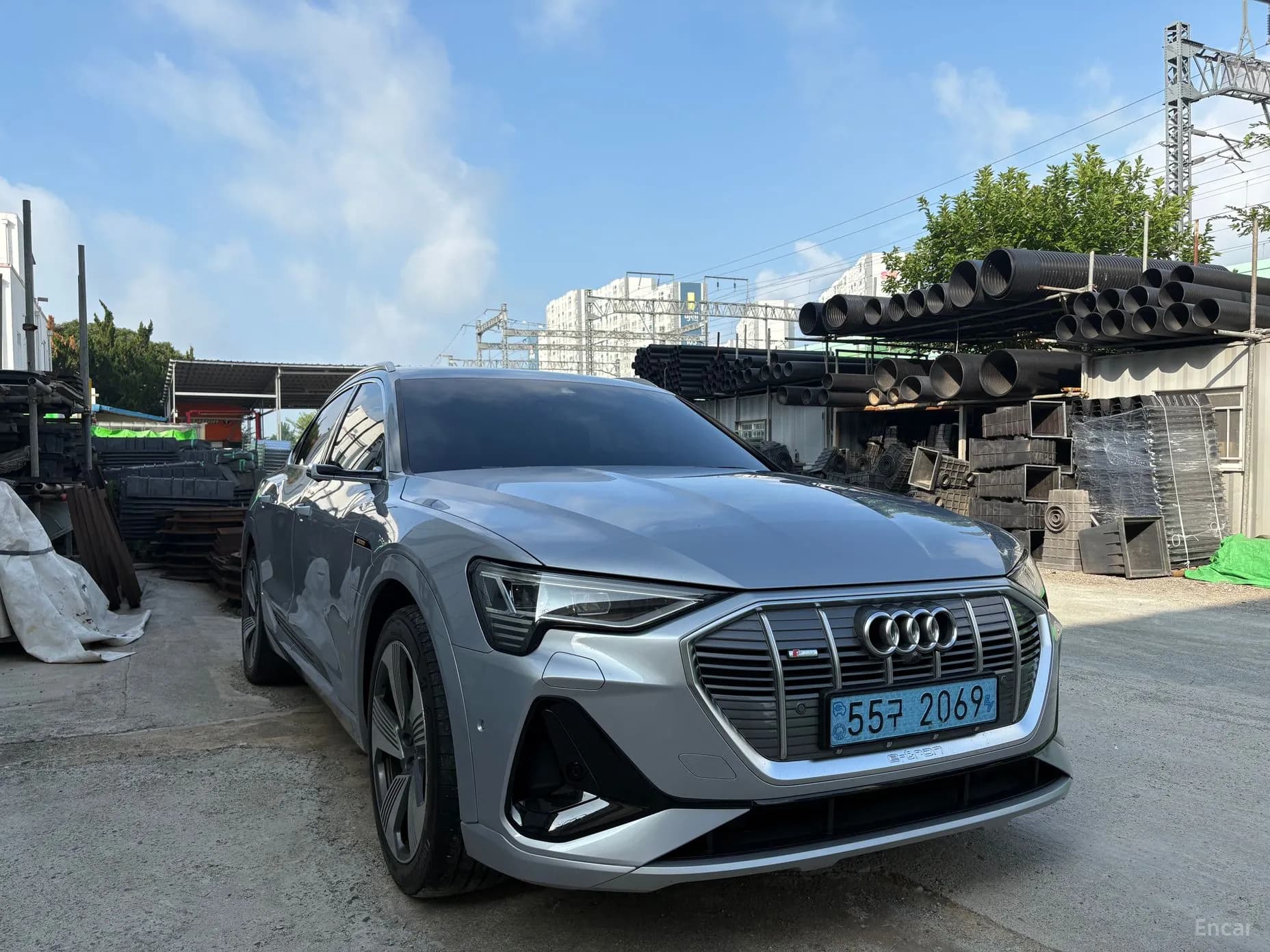 e-tron
