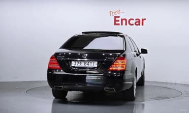 S-Class W221