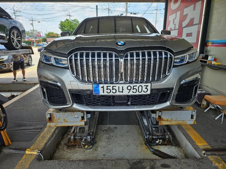 7 Series (G11)