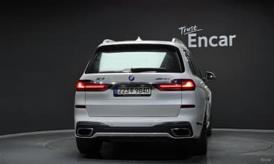 X7 (G07)