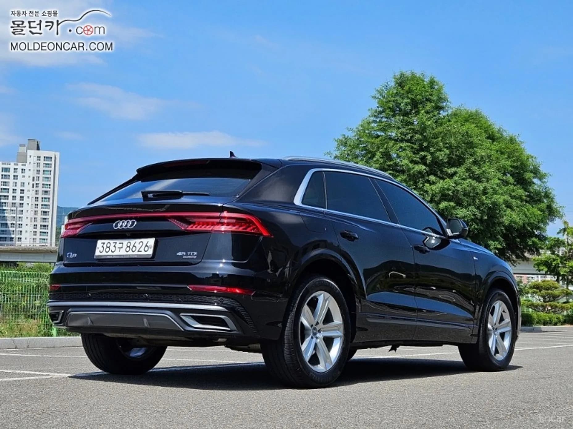 Q8 (4M)