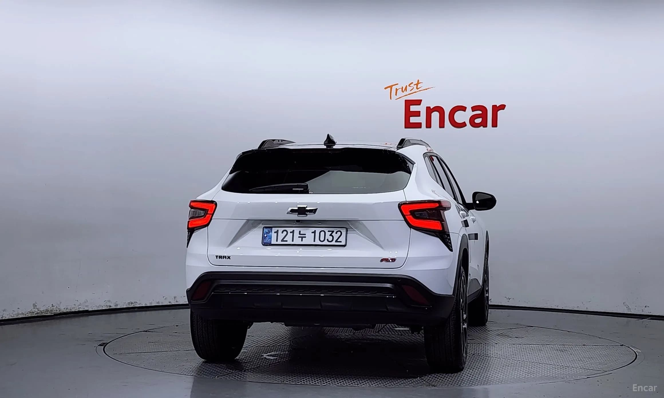 Trax Crossover