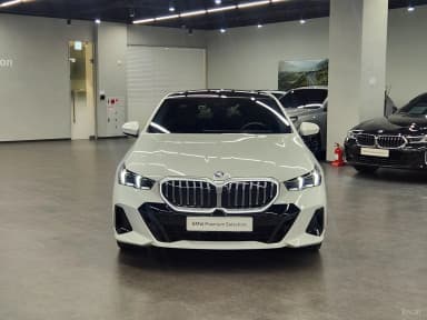 5 Series (G60)