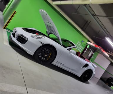 910