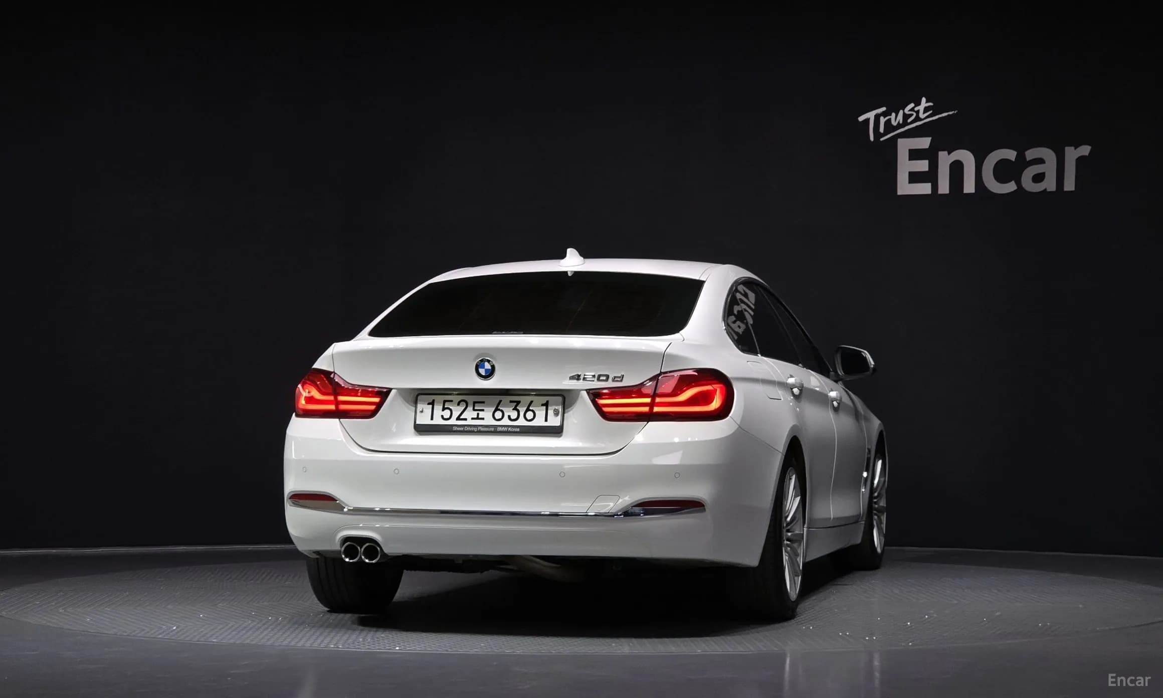 Series 4 (F32)