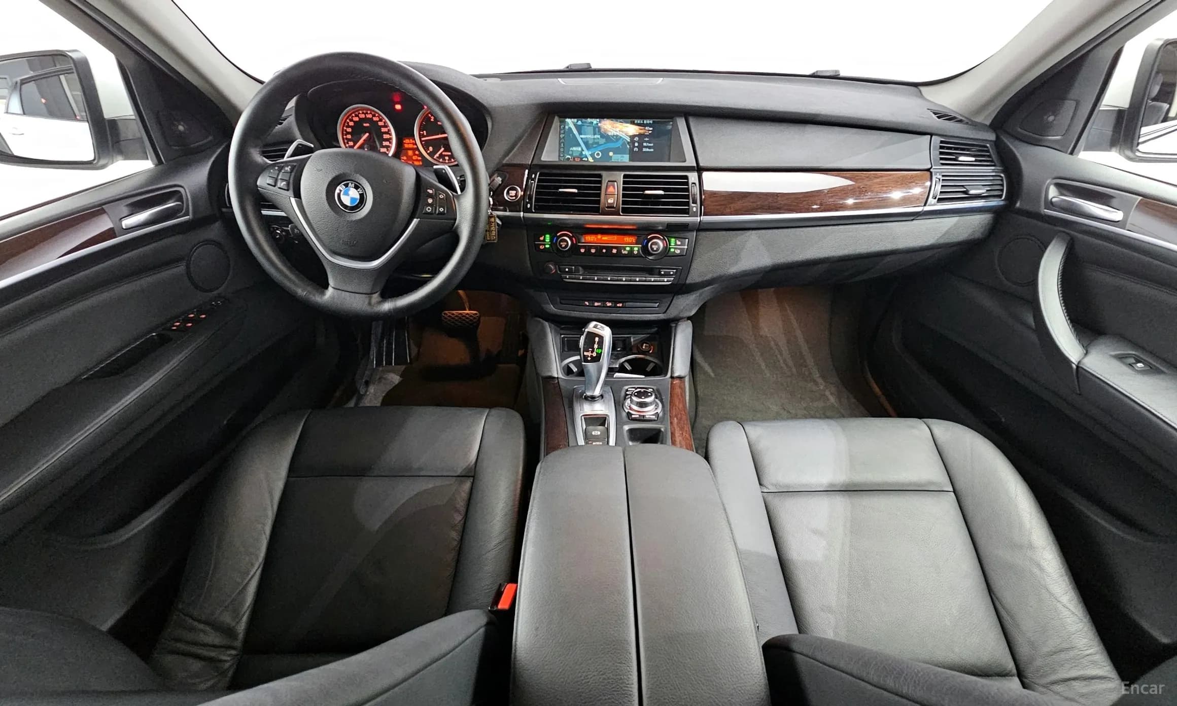 X6 (E71)