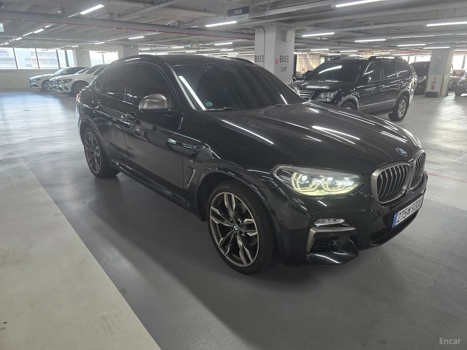 X4 (G02)
