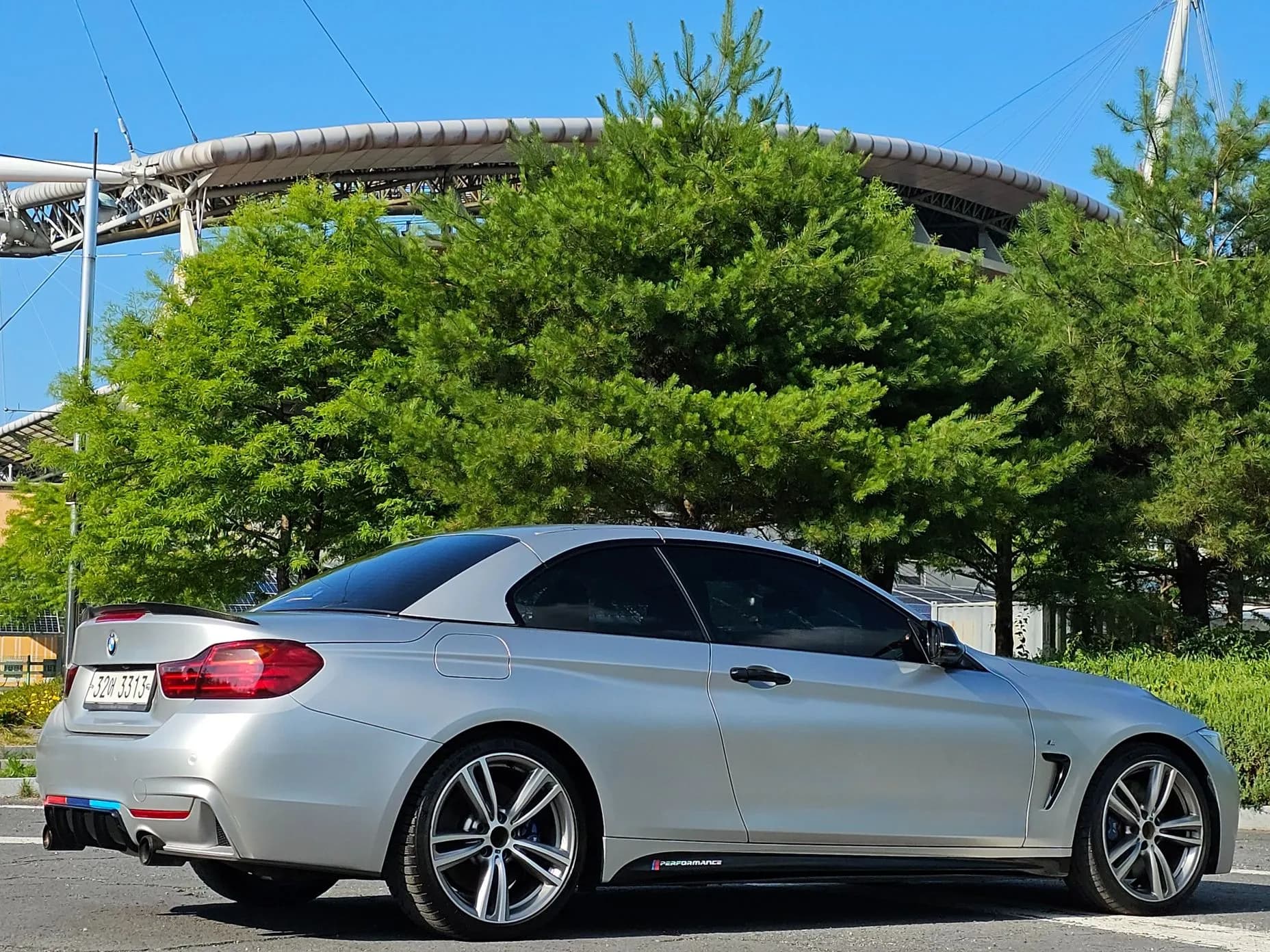 Series 4 (F32)