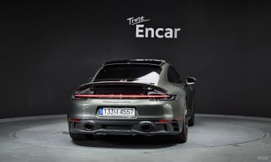 911 (992)