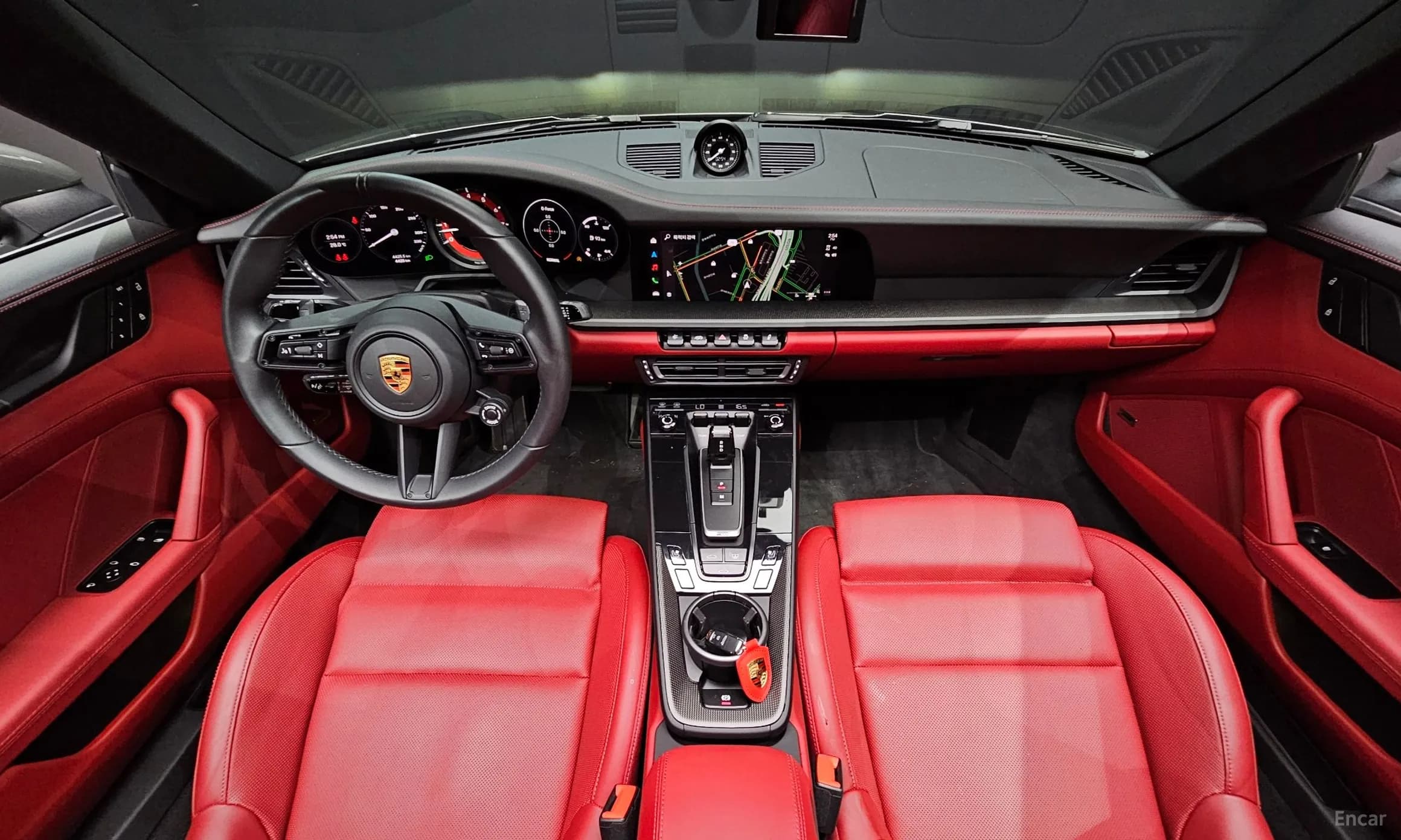 911 (992)