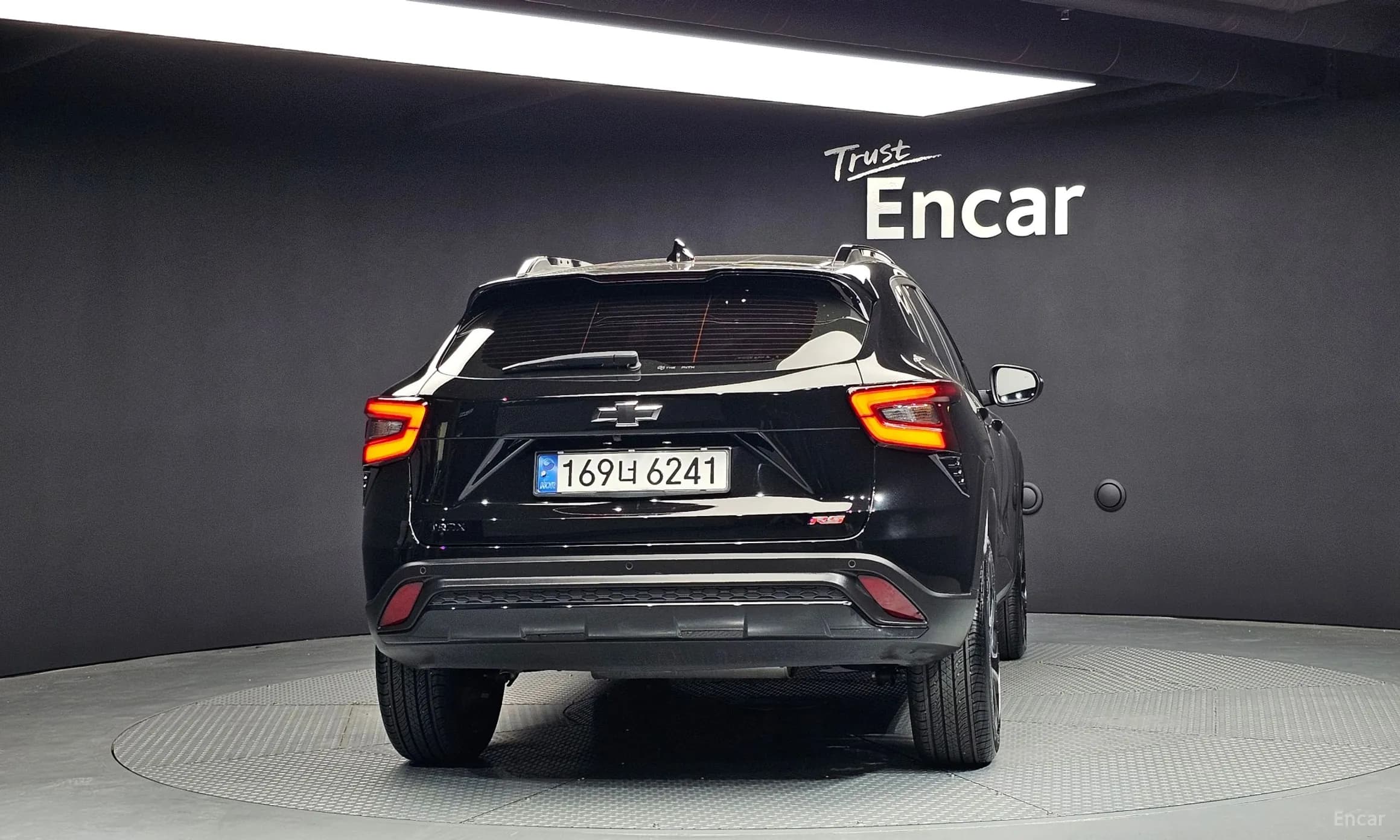 Trax Crossover