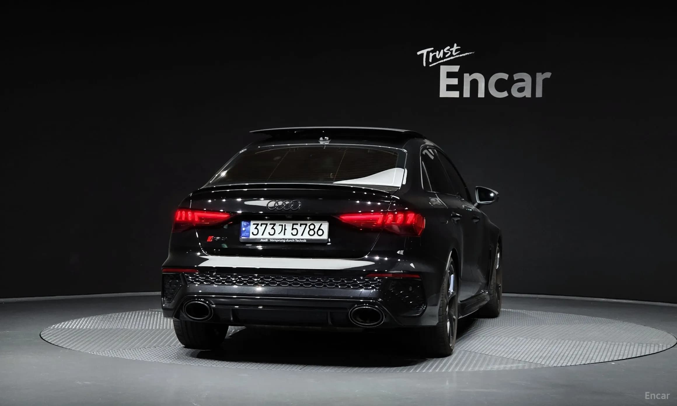RS3 (8Y)