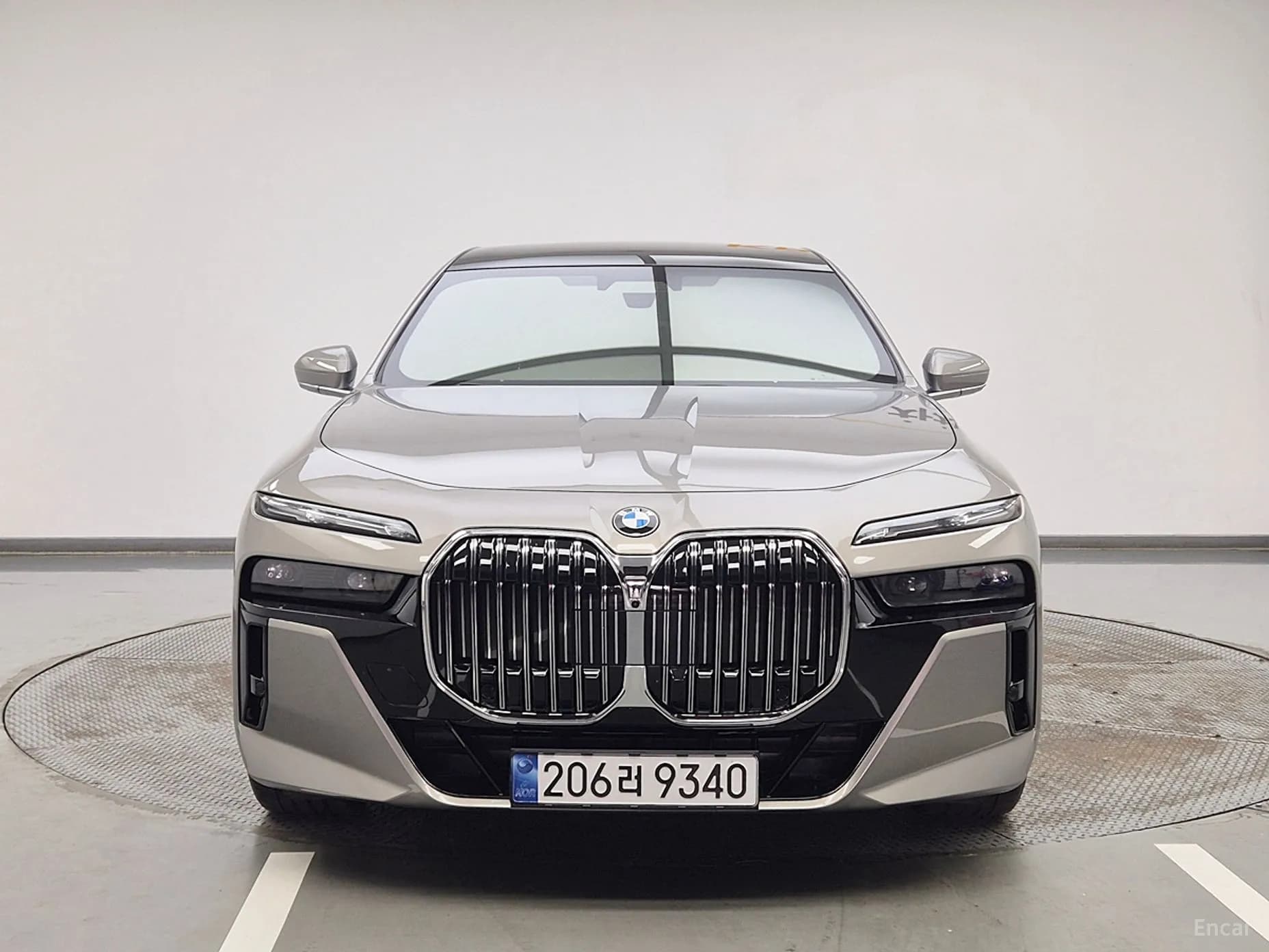 7 Series (G70)