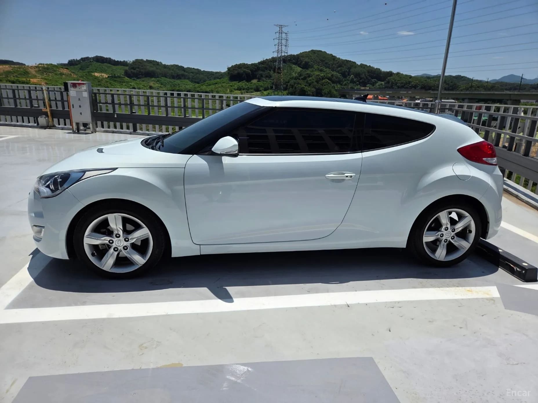Veloster