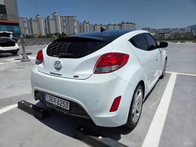 Veloster