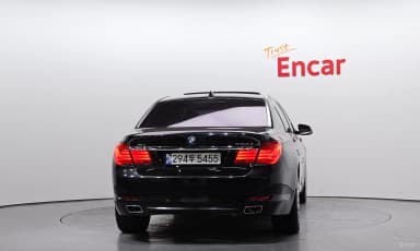 7 Series (F01)