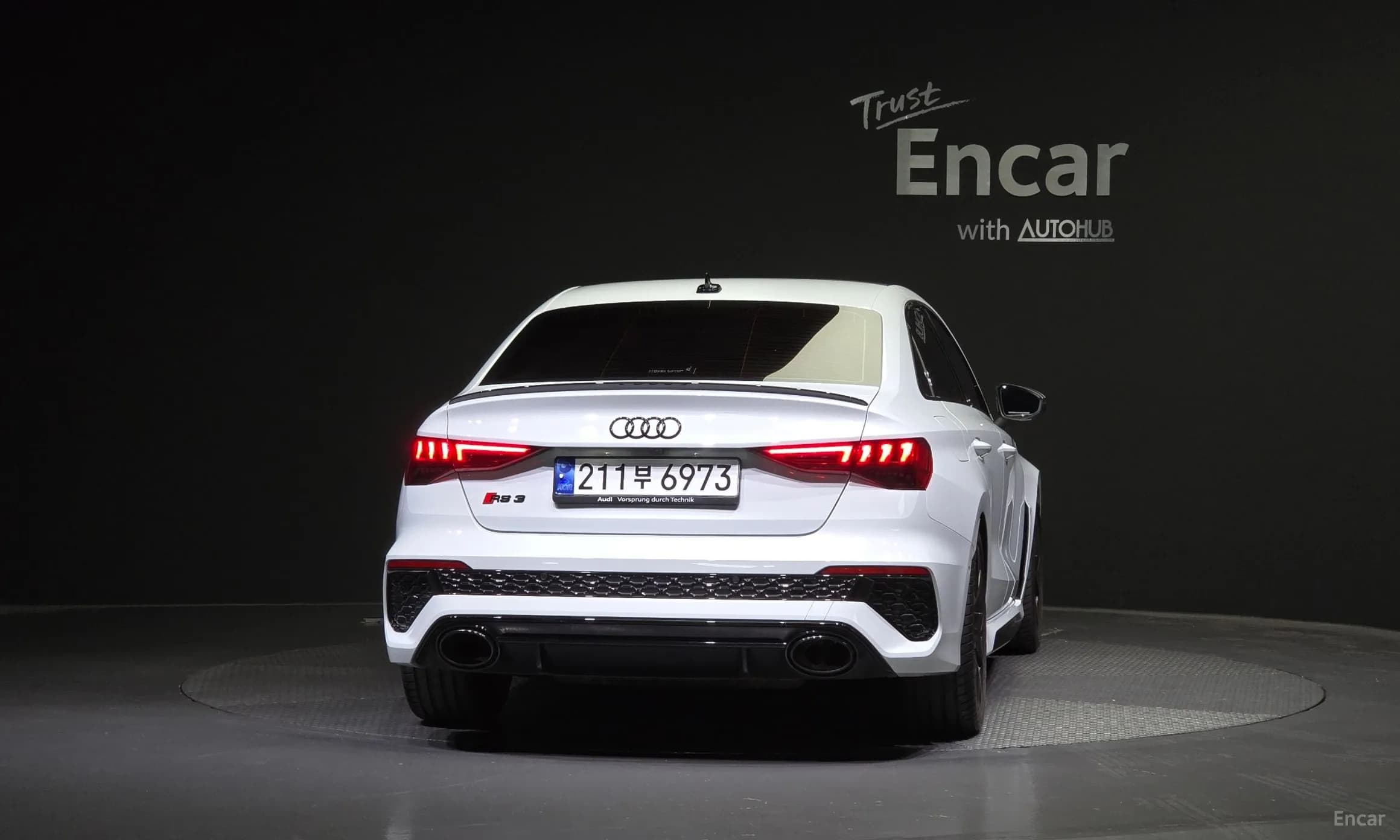 RS3 (8Y)