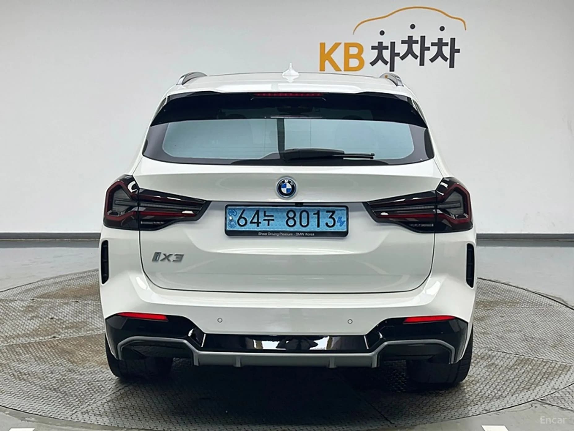 iX3