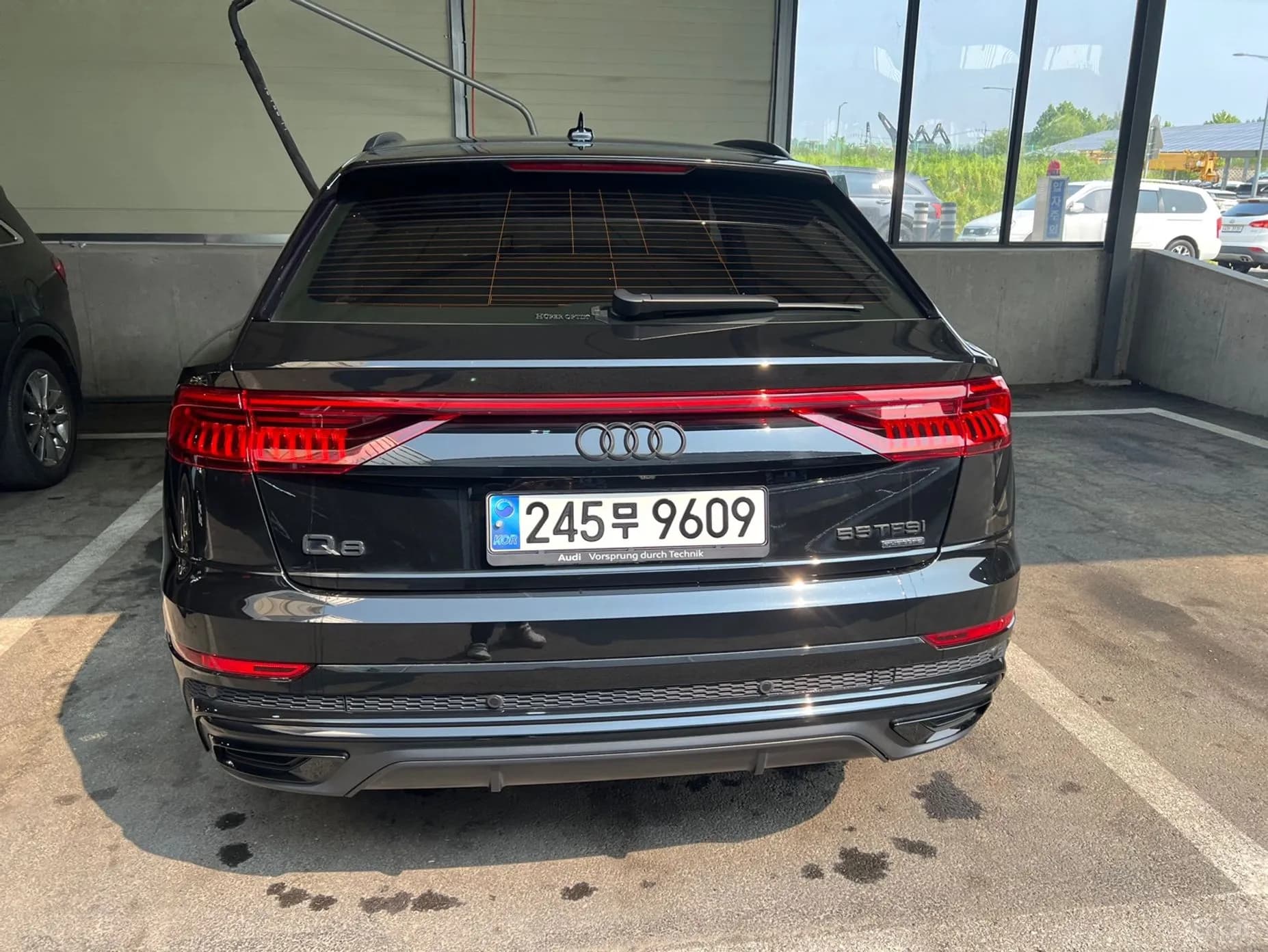 Q8 (4M)