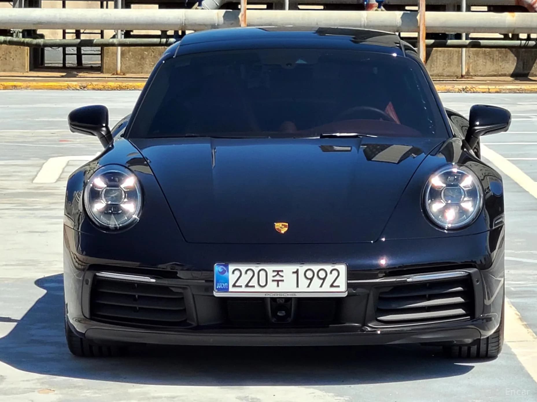 911 (992)
