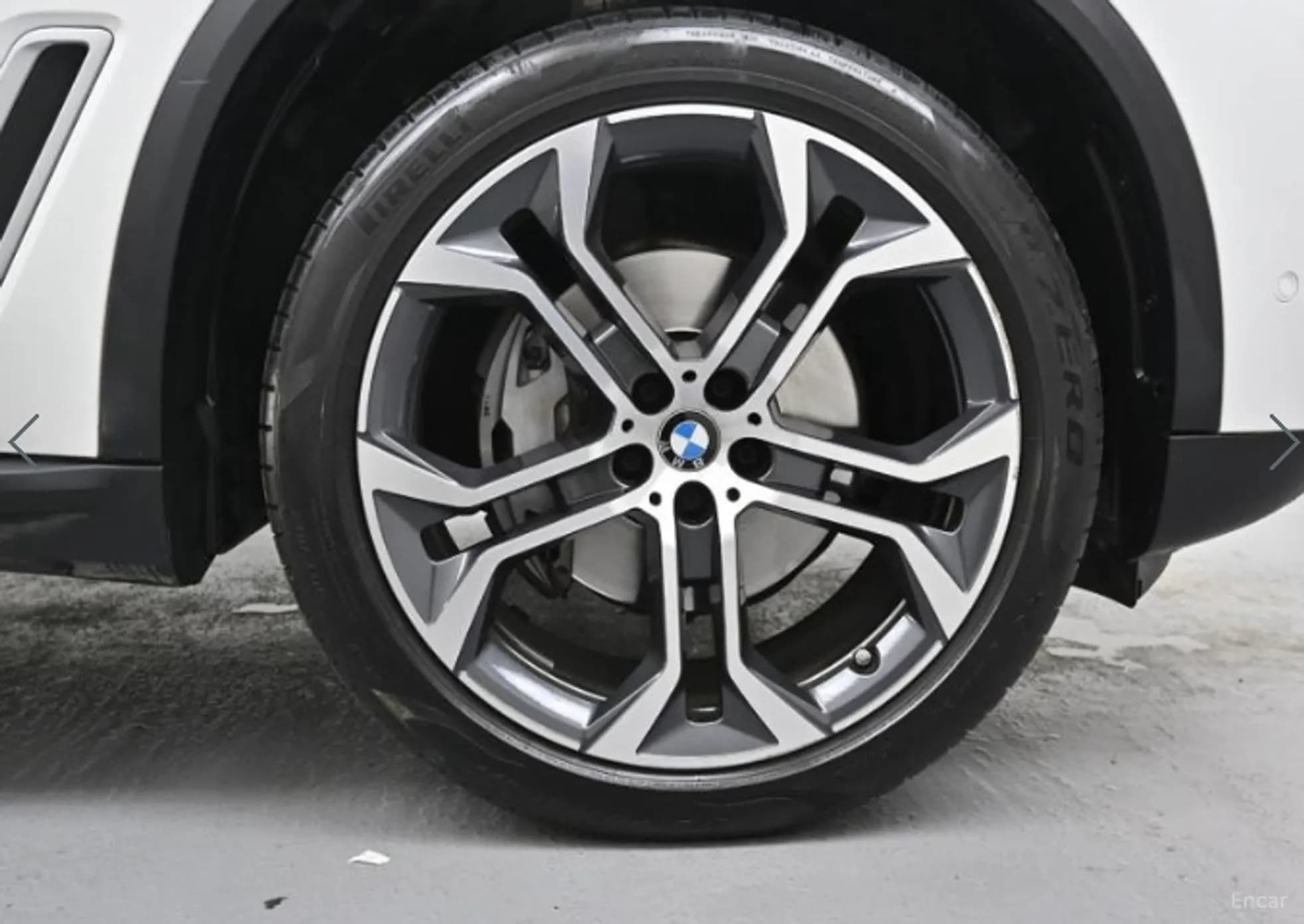 X5 (G05)