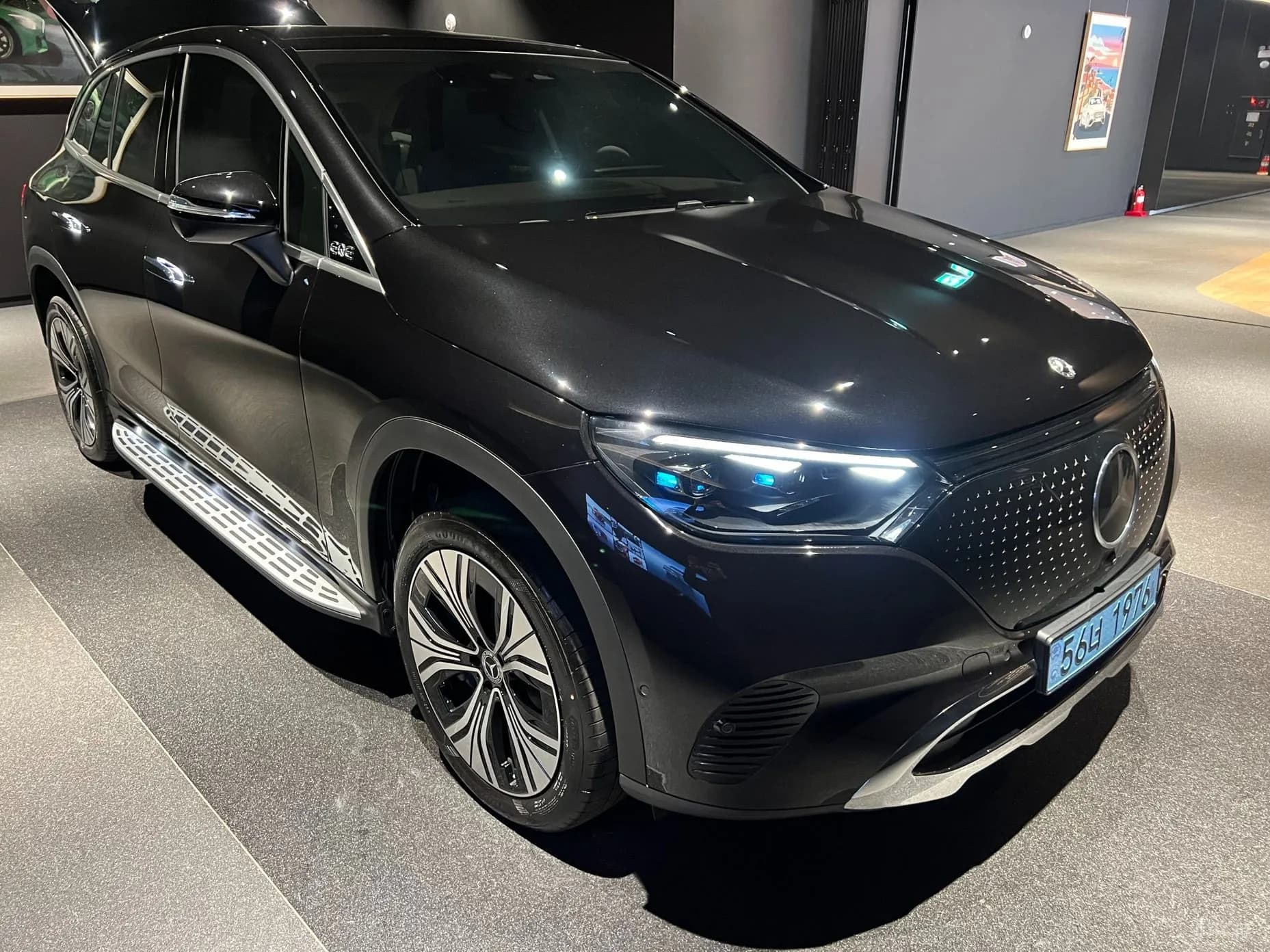 EQE SUV X294