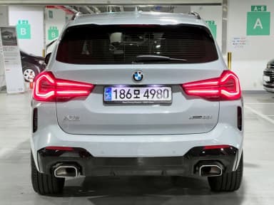 X3 (G01)
