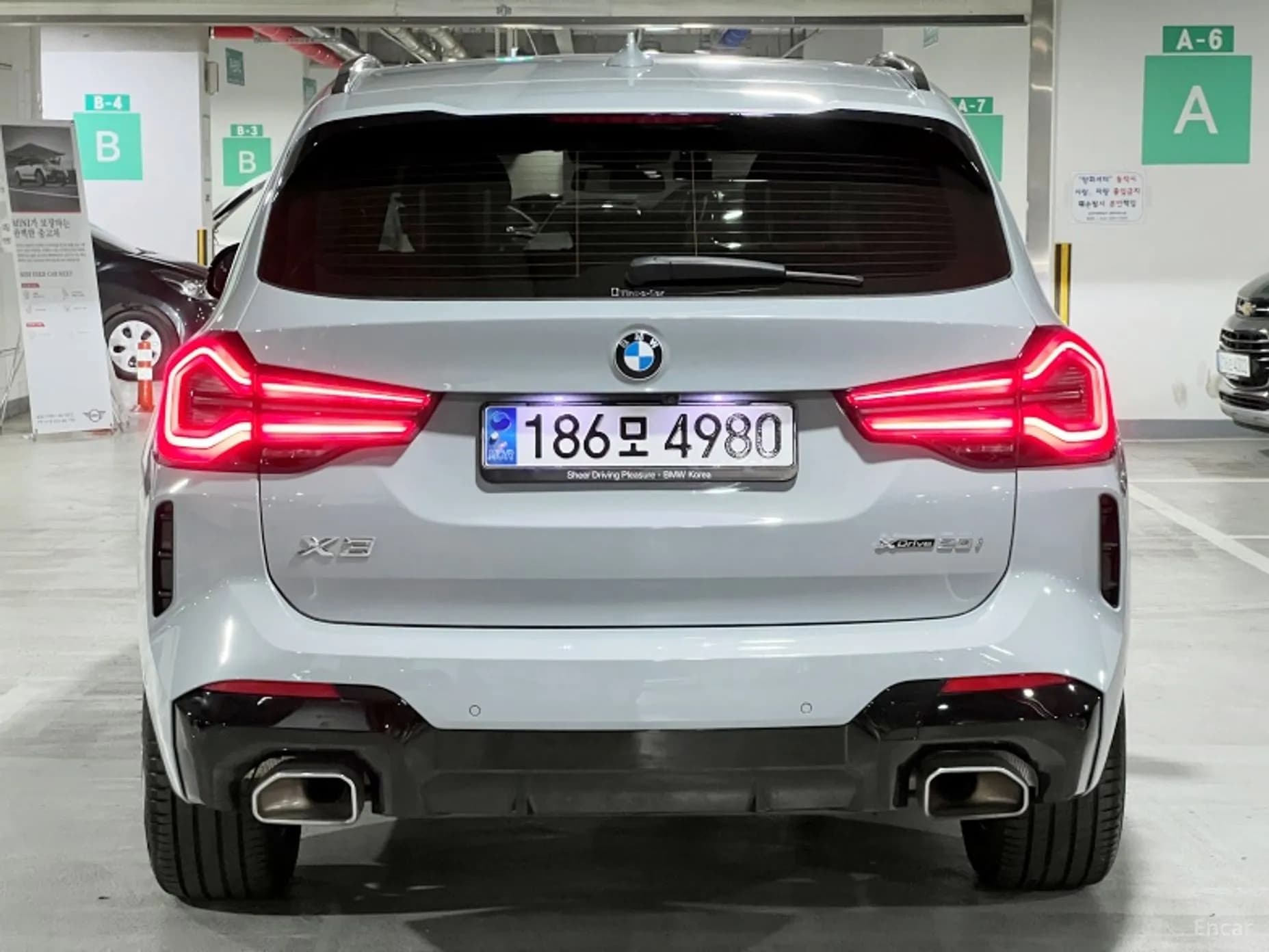 X3 (G01)