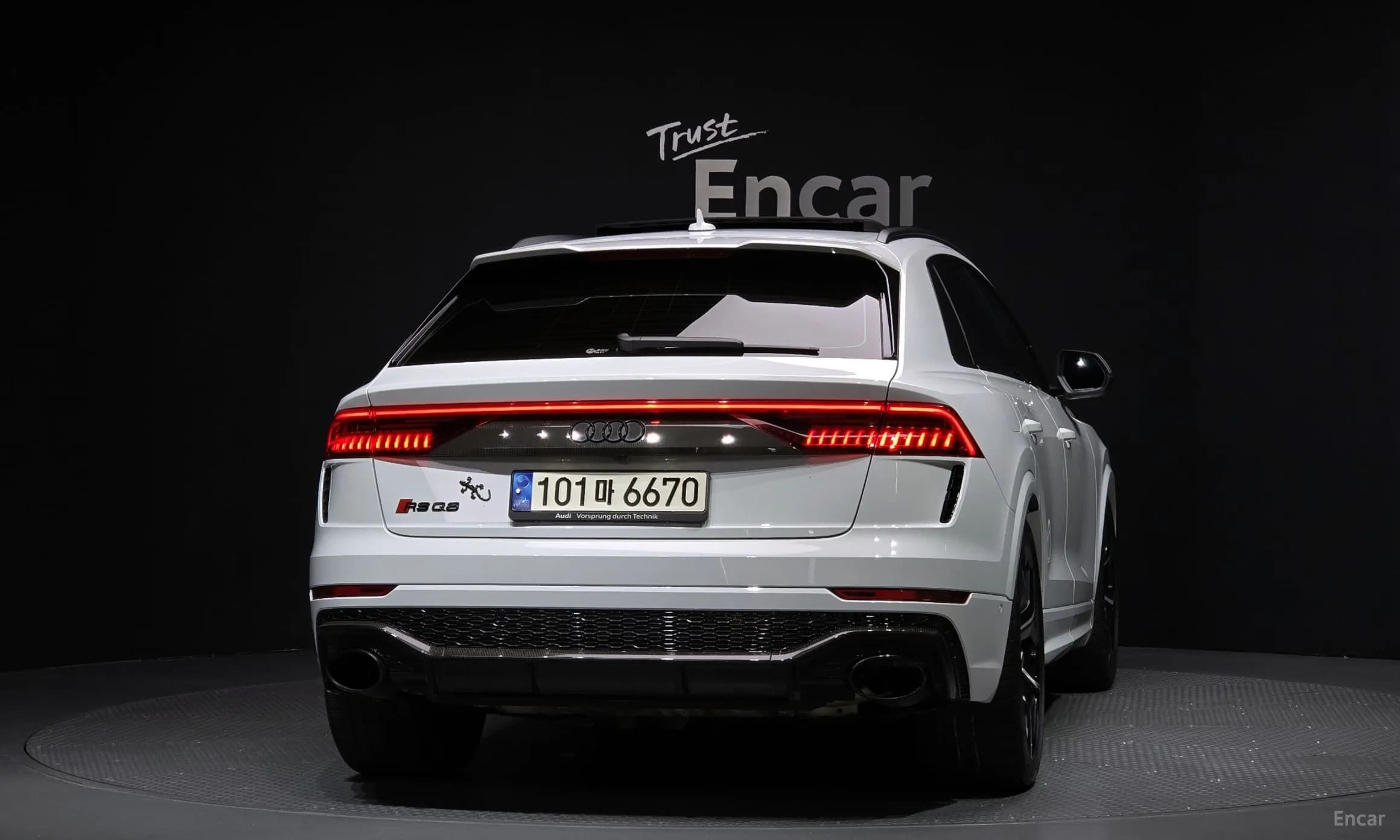 RSQ8 (4M)