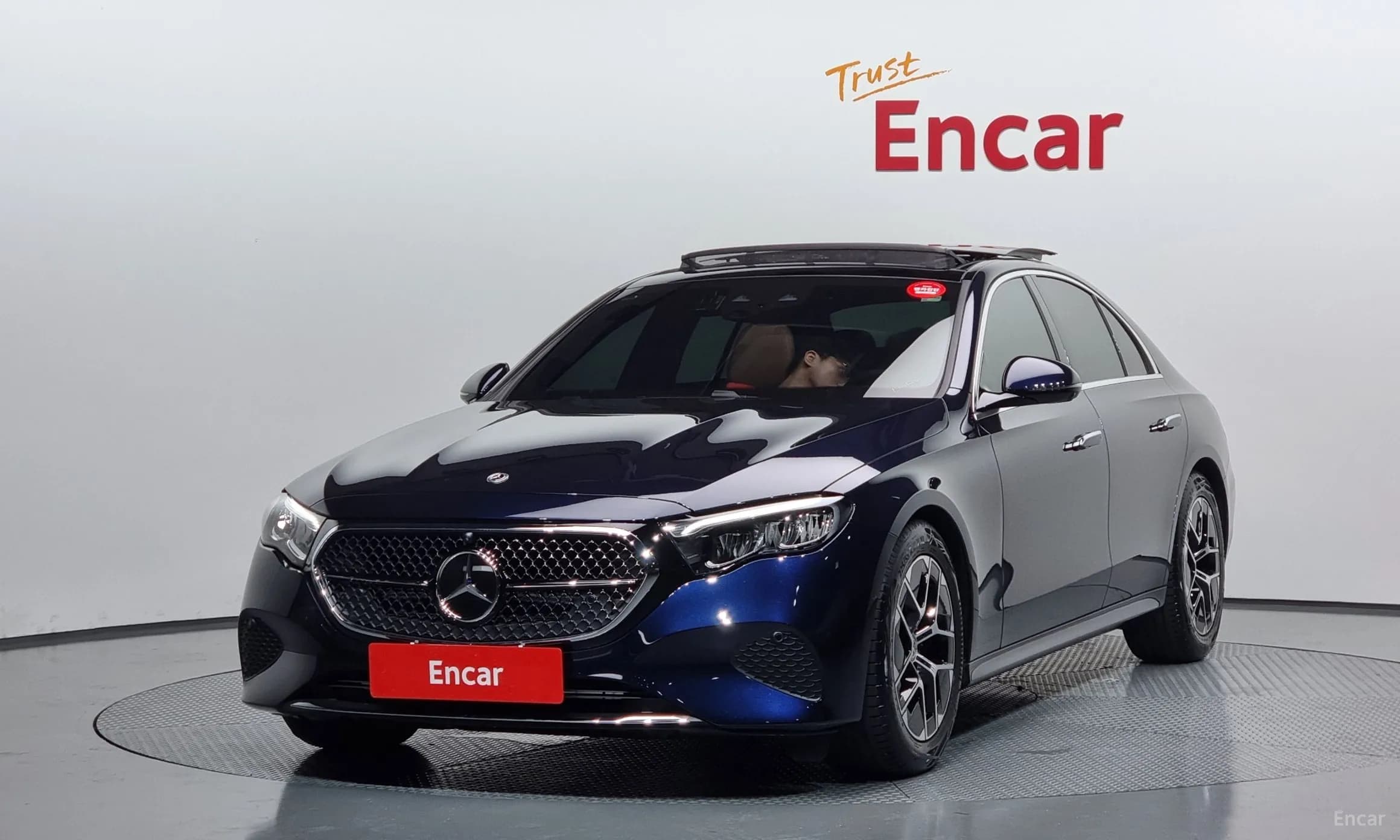 E-Class W214