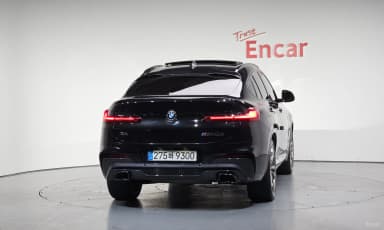 X4 (G02)