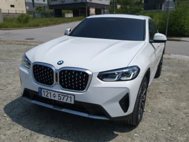 X4 (G02)