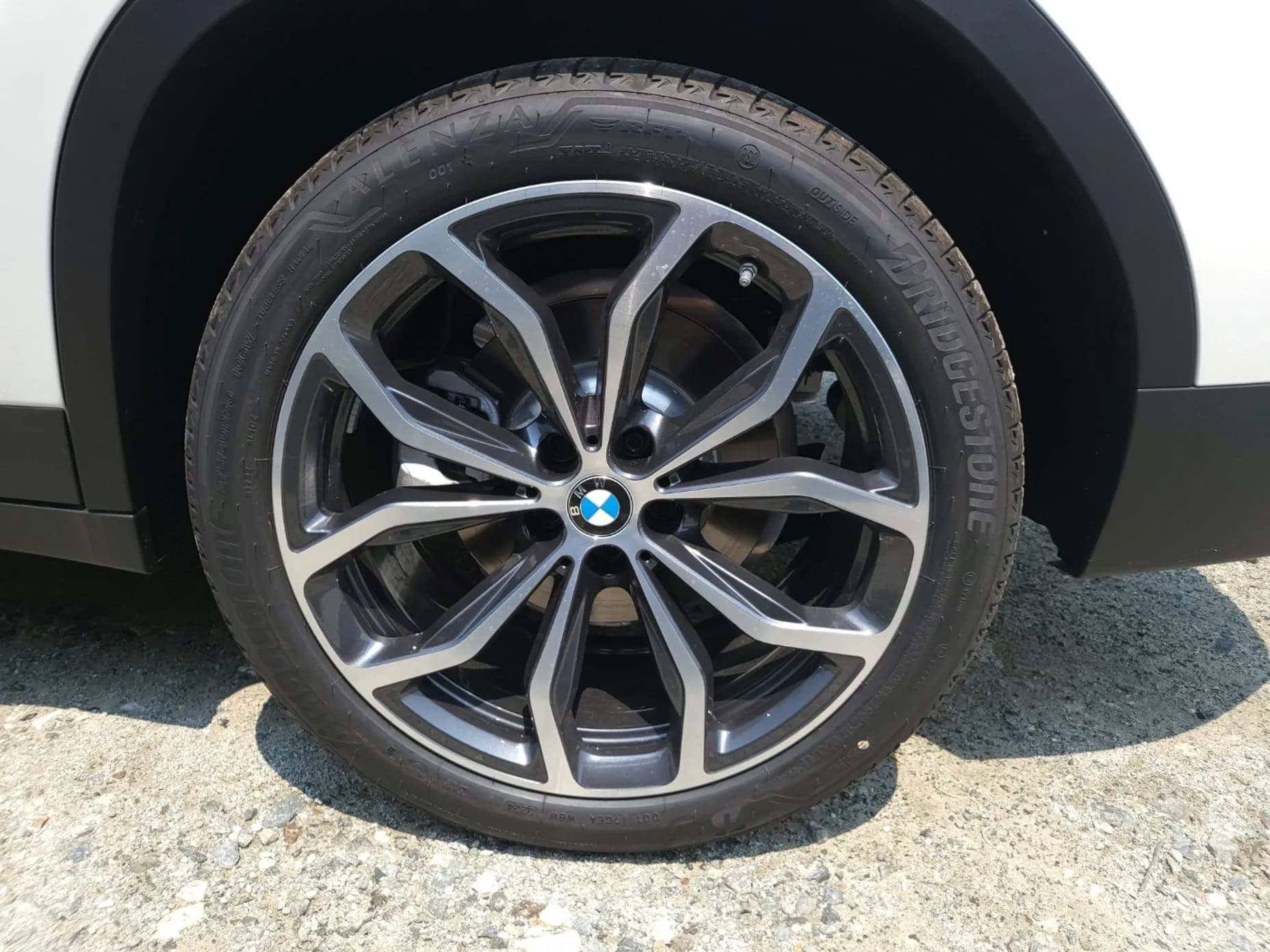 X4 (G02)