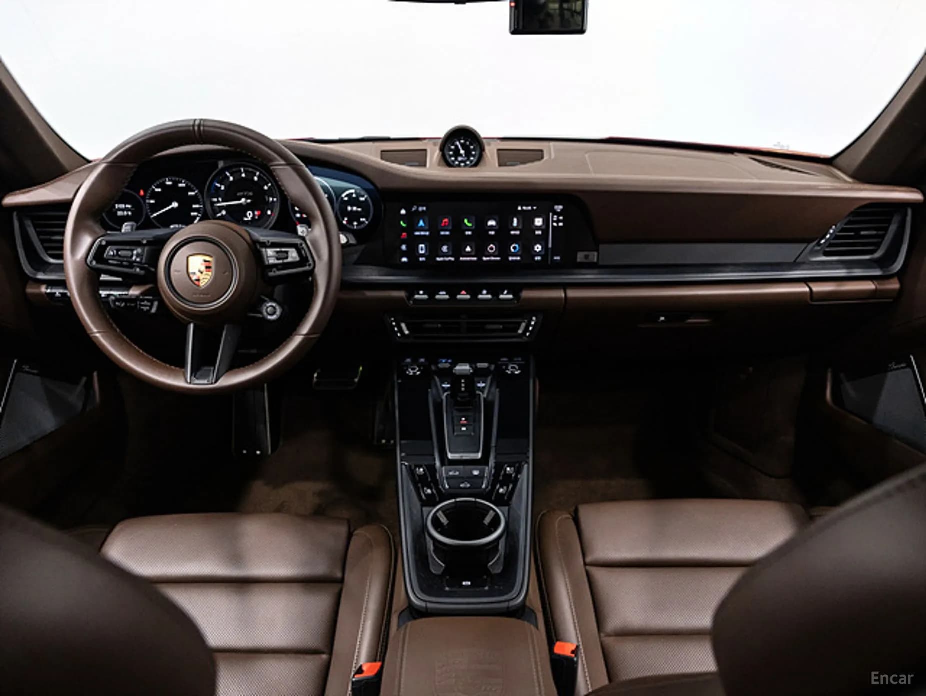911 (992)