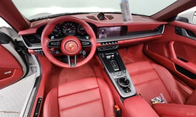 911 (992)