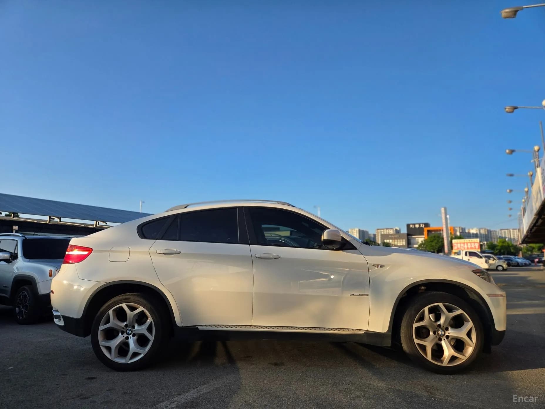 X6 (E71)