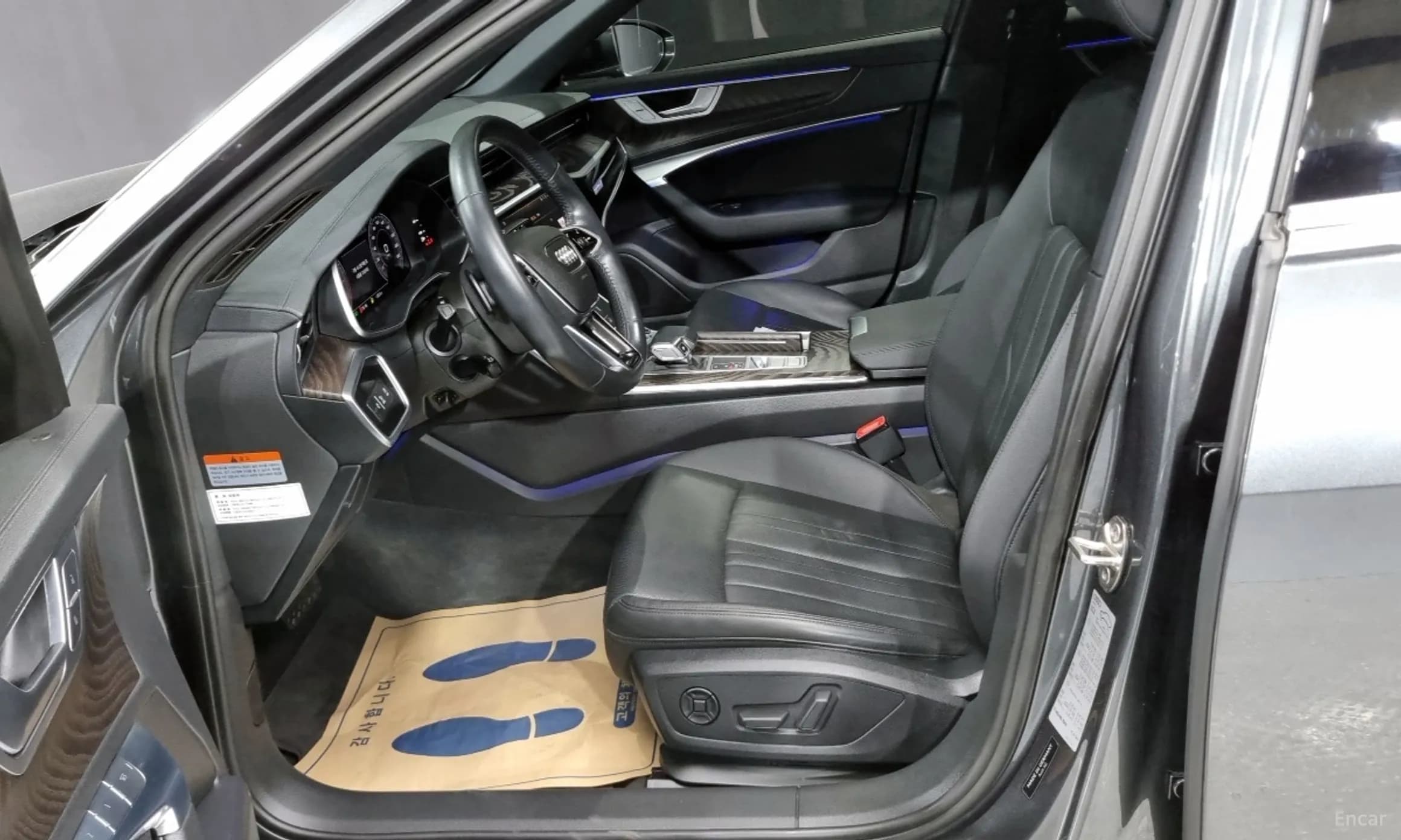 A6 (C8)