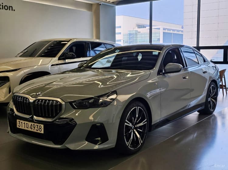 5 Series (G60)