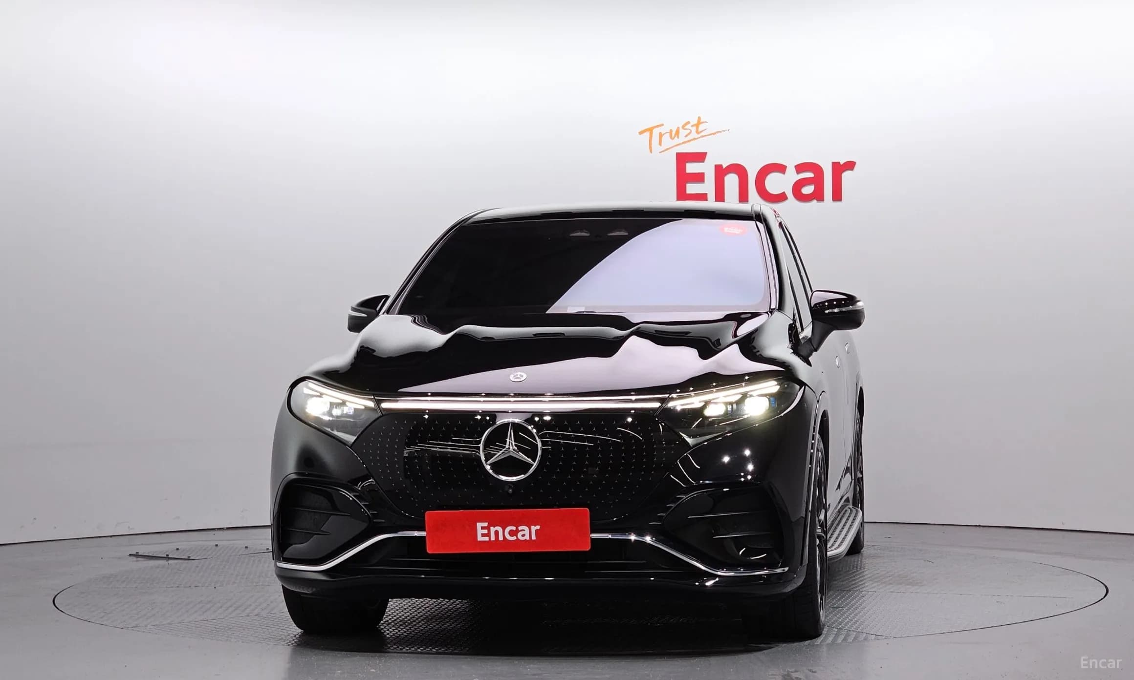 EQS SUV X296