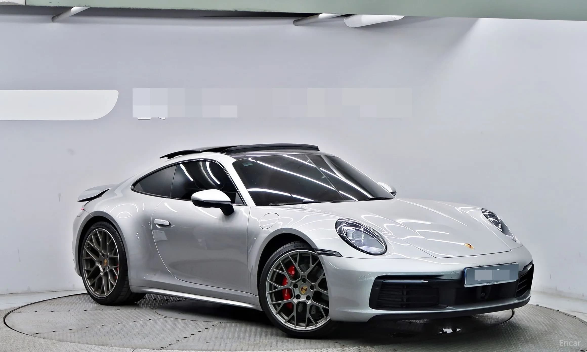 911 (992)