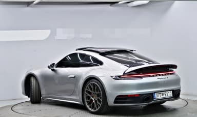 911 (992)