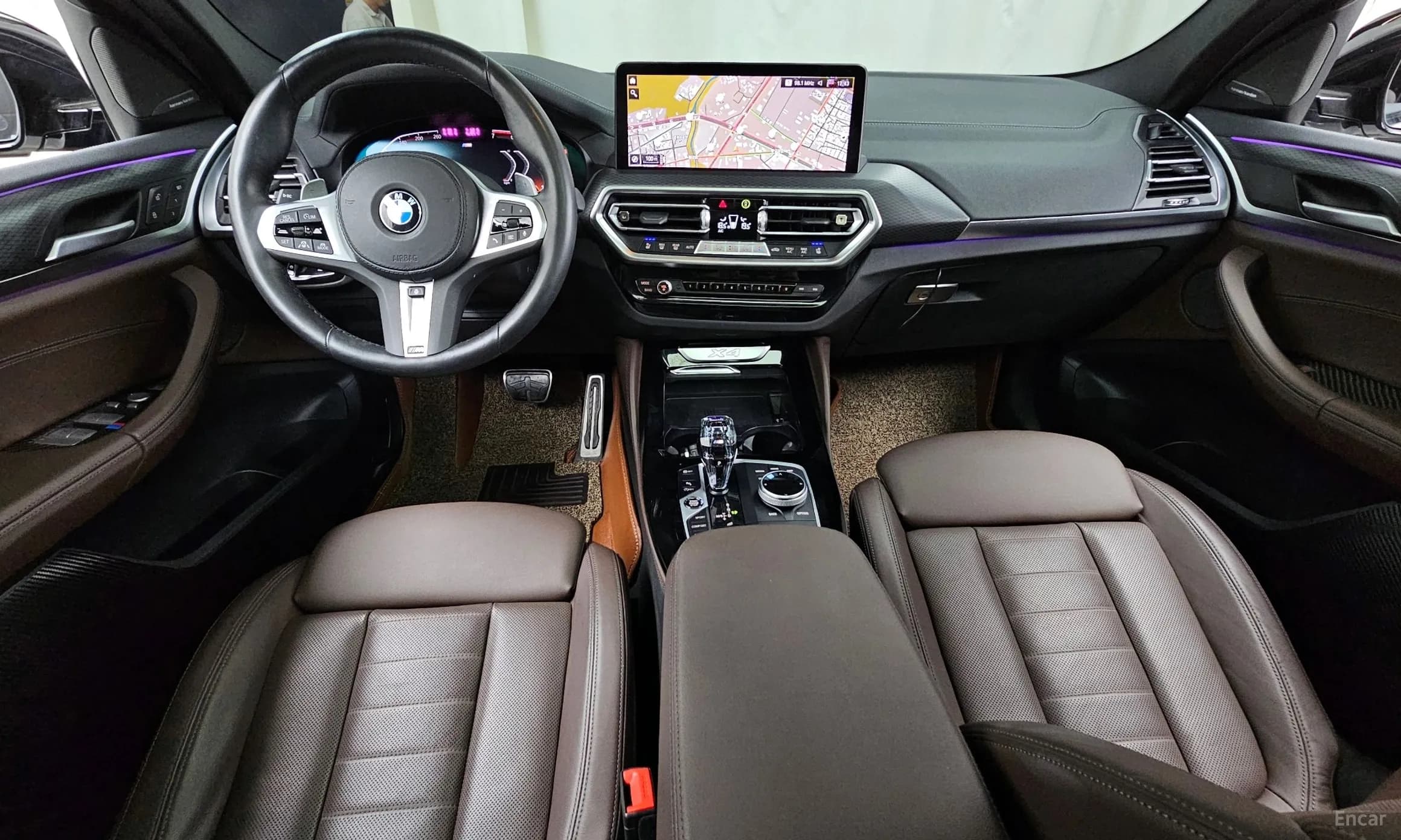 X4 (G02)