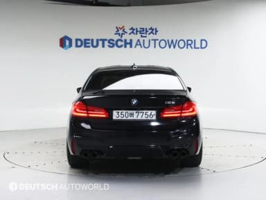 M5 (F90)