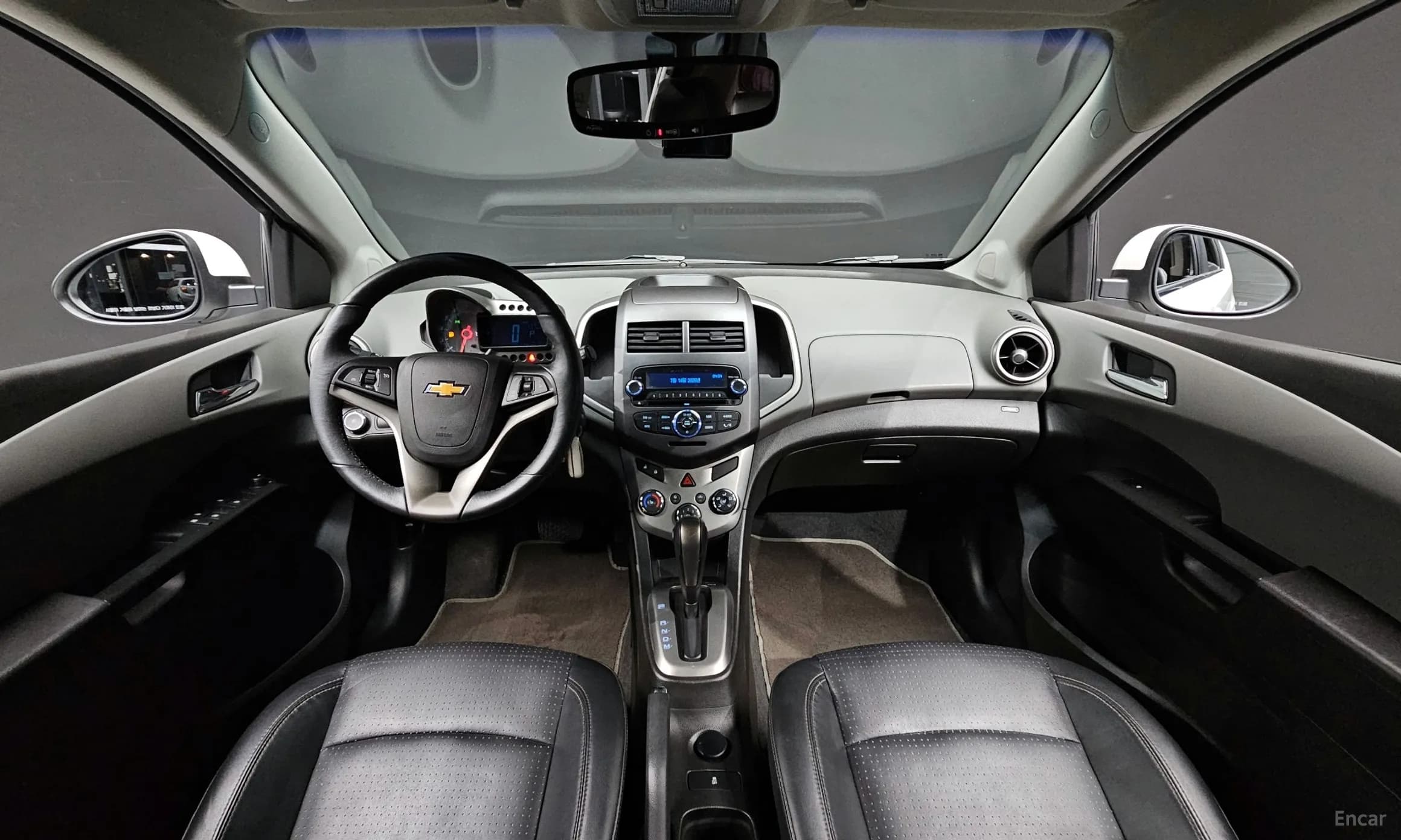 Aveo Hatchback