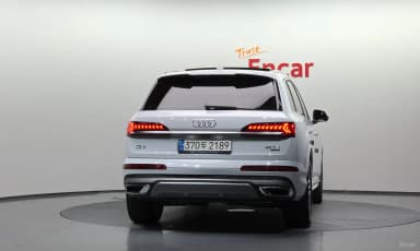 Q7 (4M)