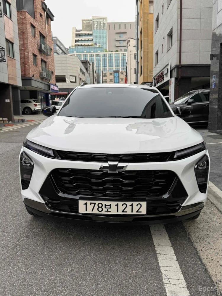 Trax Crossover