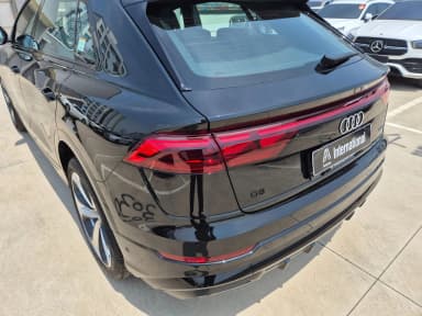 Q8 (4M)