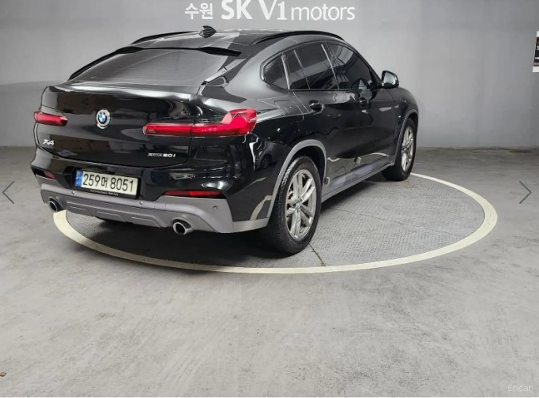 X4 (G02)